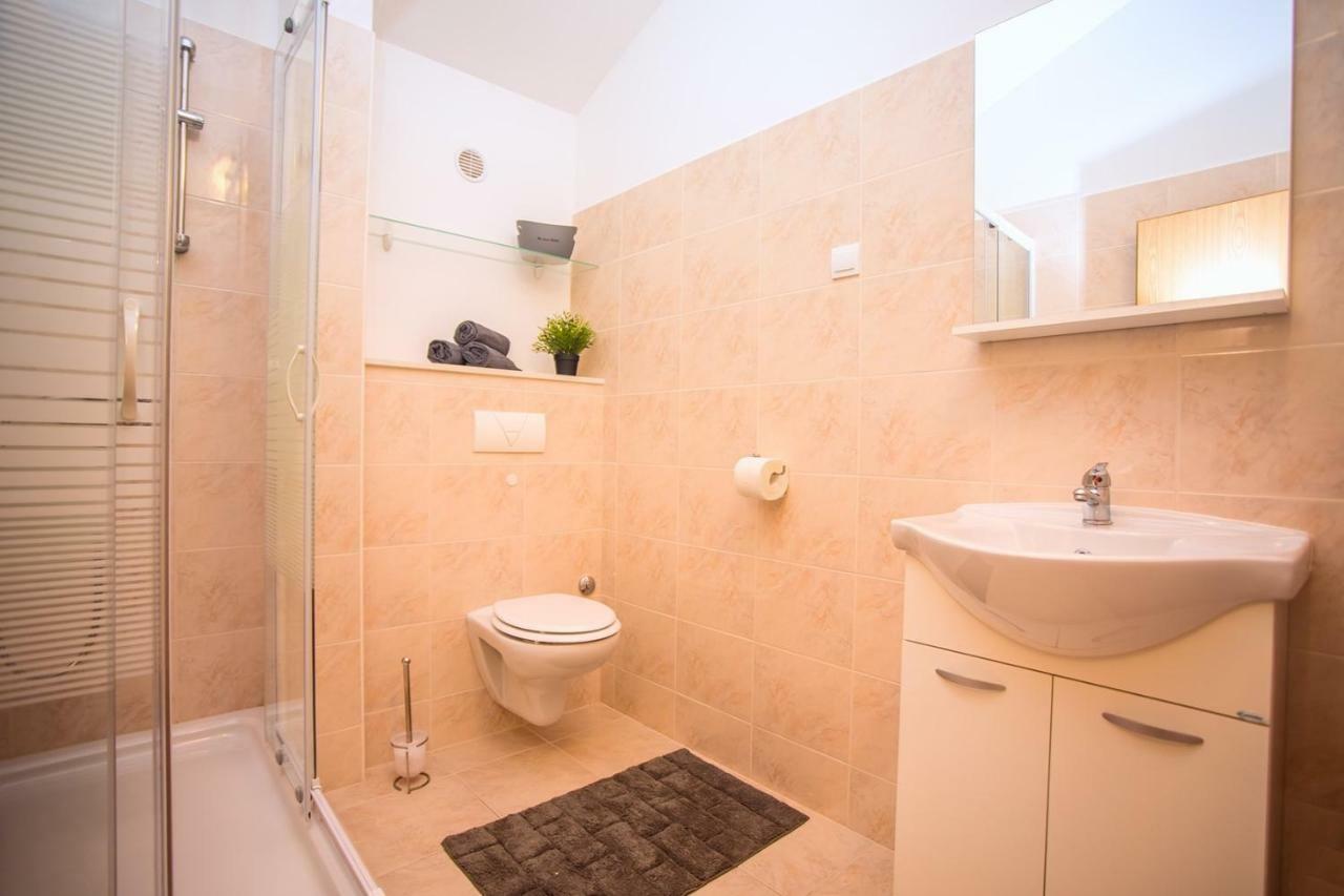 Villa Maslina, With Private 32M2Pool, Panoramic Views On 100Km Coastline, 12 Pax Lokva Rogoznica Exteriör bild